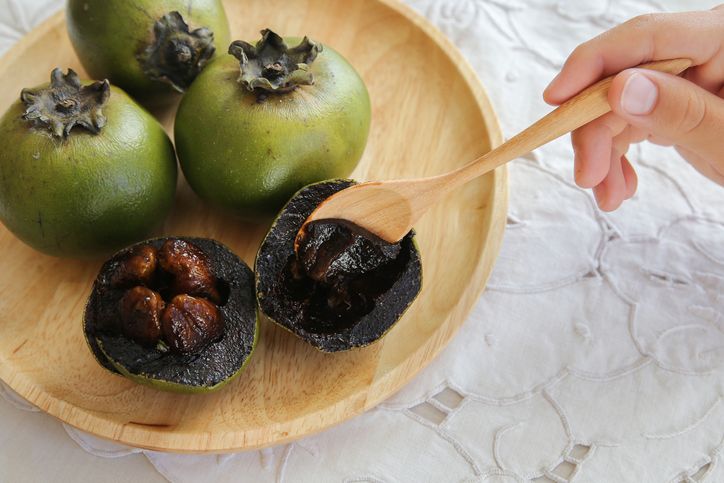 Black Sapote dan Kesehatan Mental: Buah Enak, Mood Baik